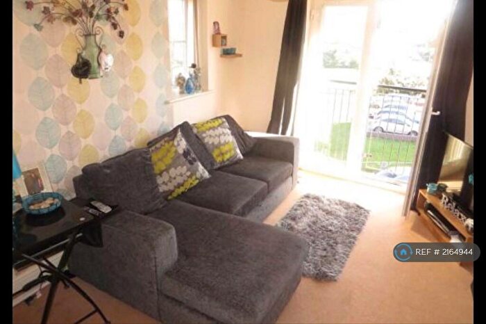 2 Bedroom Flat To Rent In Oldbury, Oldbury, B69