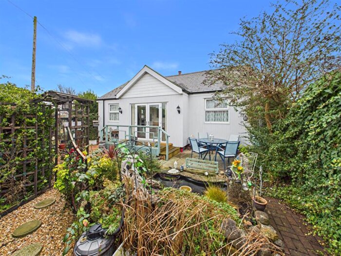 2 Bedroom Detached Bungalow For Sale In Park Road, Sutton-On-Sea, LN12