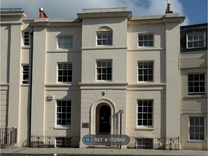 1 Bedroom Flat To Rent In Carlton Crescent, Southampton, SO15