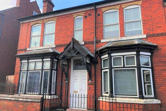 Studio To Rent In 43 Claughton Road, Dudley DY2