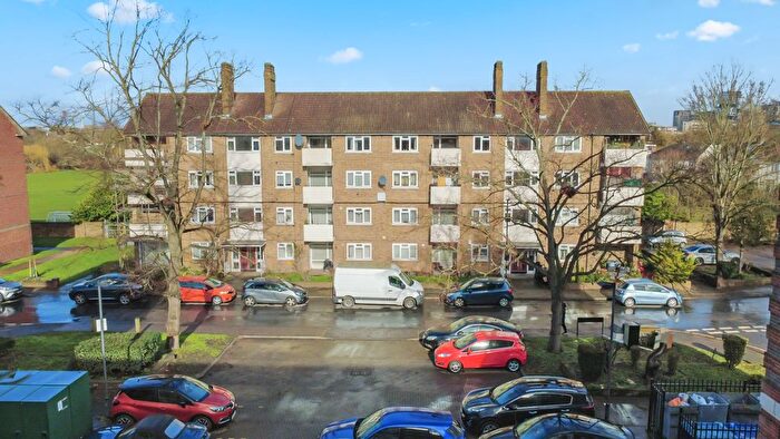 2 Bedroom Flat For Sale In Ravens Way, London, Greater London, SE12