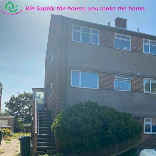 2 Bedroom Maisonette To Rent In Weardale Avenue, Dartford, DA2