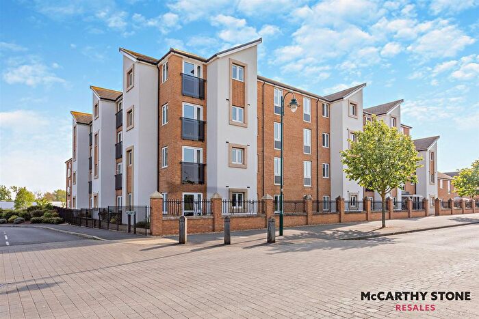 1 Bedroom Flat For Sale In Kempley Close, Hampton Centre, Peterborough, PE7