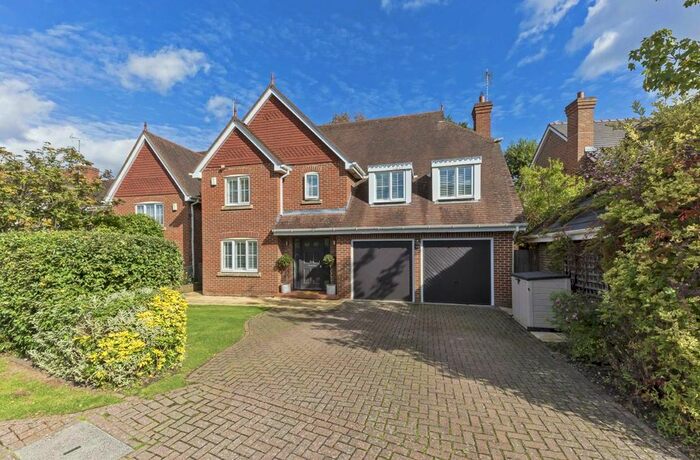 4 Bedroom Detached House To Rent In Lower Sand Hills, Long Ditton, Surbiton, KT6