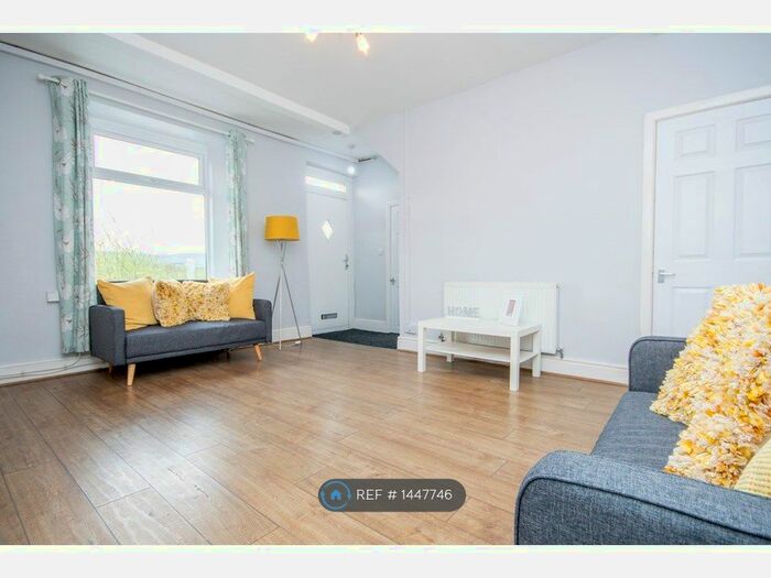 3 Bedroom Terraced House To Rent In High Street, Padiham, Burnley, BB12