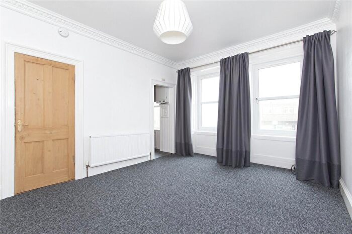 1 Bedroom Flat To Rent In Winton Place, Edinburgh, EH33