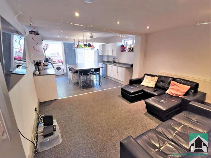 7 Bedroom Terraced House To Rent In Dawlish Road, Birmingham, B29