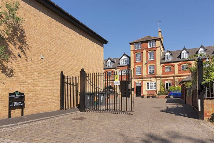 3 Bedroom Terraced House For Sale In Abbey Brewery Court, Swan Street, West Malling, ME19