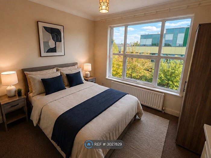 1 Bedroom Flat To Rent In Elmcourt Road, London, SE27
