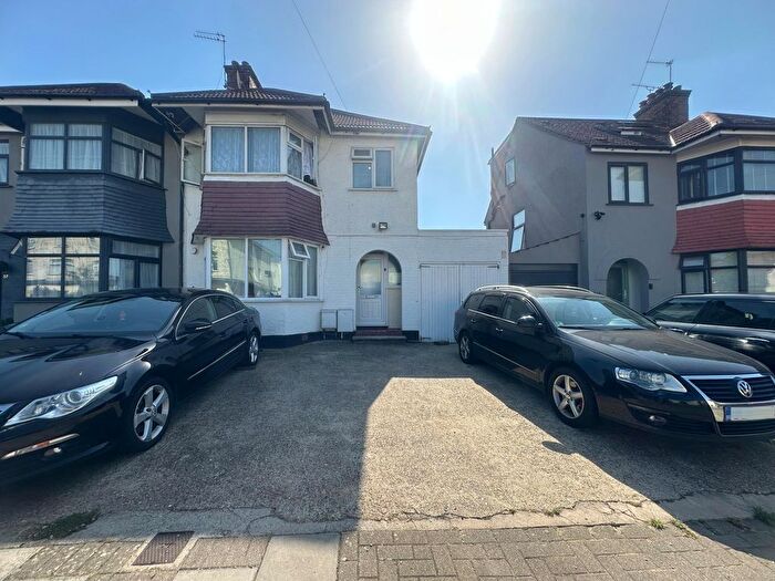 3 Bedroom Semi-Detached House To Rent In Vancouver Road, Edgware, HA8