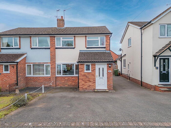 3 Bedroom Semi-Detached House For Sale In Elm Grove, Bromsgrove, B61