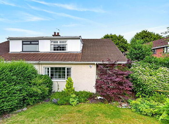 3 Bedroom Semi-detached Villas For Sale In Glen Road, Belfast, BT5