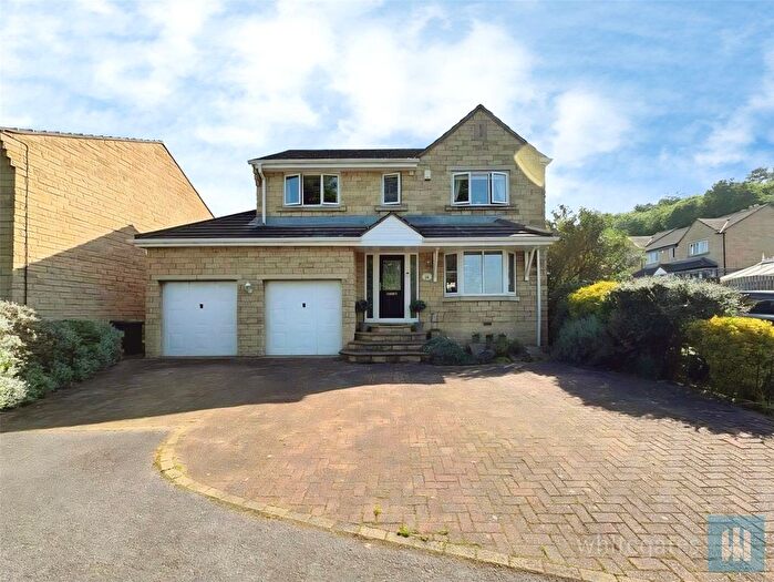 4 Bedroom Detached House To Rent In Horton Street, Heckmondwike, WF16