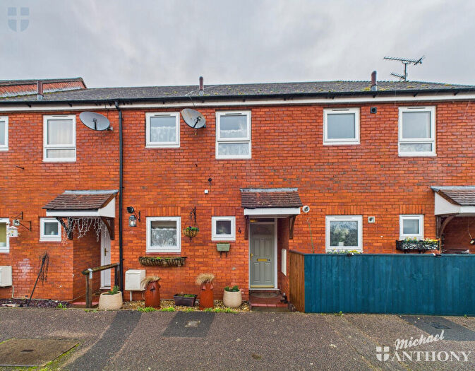 2 Bedroom Terraced House For Sale In Warmstone Close, Waddesdon, HP18