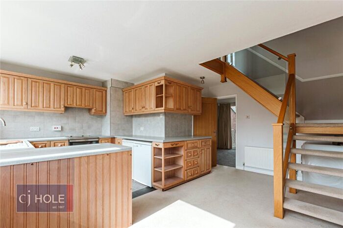 3 Bedroom Link Detached House To Rent In Tereslake Green, Bristol, BS10