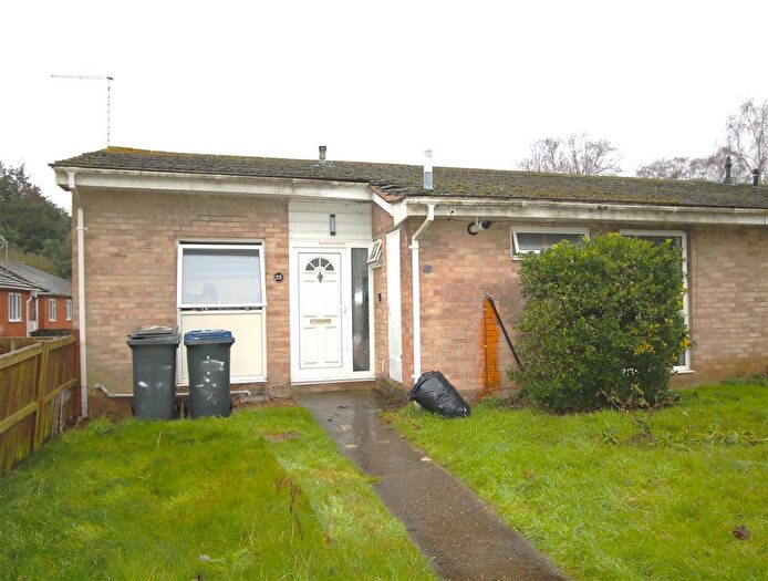 5 Bedroom Semi-detached Bungalow To Rent In Kemsing Gardens, Canterbury, CT2