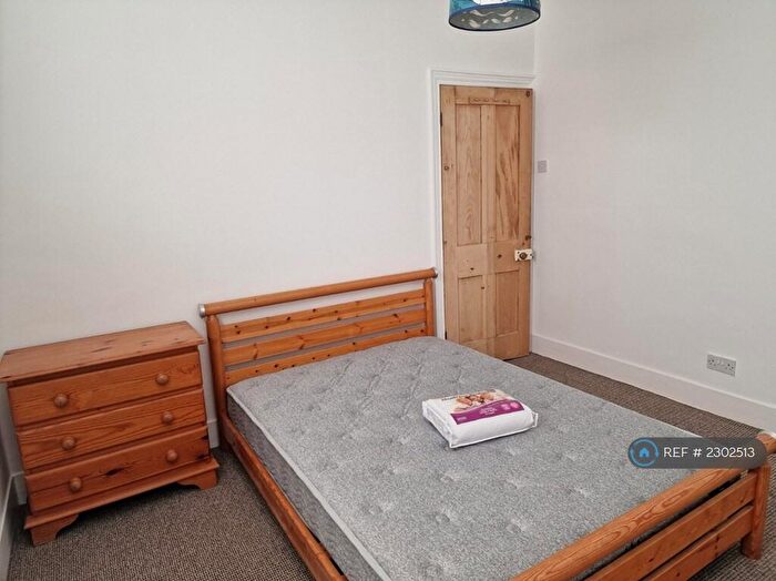 1 Bedroom Flat To Rent In Sundorne Road, London, SE7