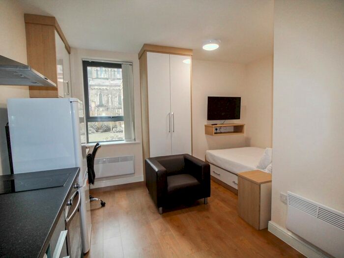 Studio To Rent In Apt, Lofthouse Residence #, LS2