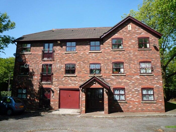 1 Bedroom Flat To Rent In Orchard Court, Ladybarn Lane, Fallowfield, Manchester, M14