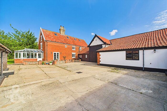 5 Bedroom Detached House For Sale In The Street, Weybread, Diss, IP21