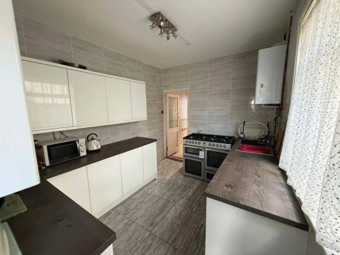 3 Bedroom Terraced House For Sale In New Road East, Portsmouth, PO2