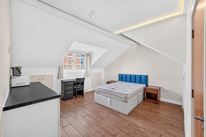 Studio To Rent In Coldharbour Lane, London, SW9
