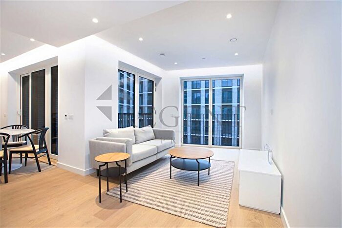 1 Bedroom Flat To Rent In Warrington House, Phoenix Place, WC1X