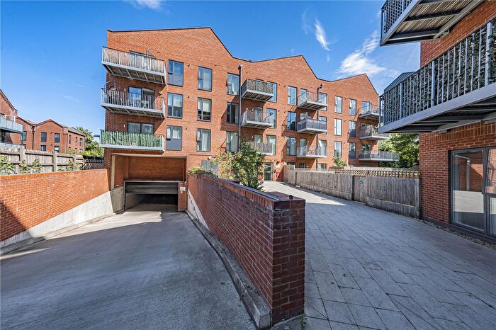 2 Bedroom Flat For Sale In Millstream House, West Drayton, UB7
