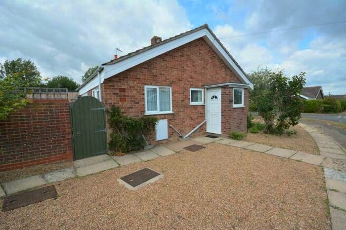 2 Bedroom Bungalow To Rent In Lowestoft, NR33
