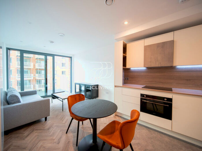 1 Bedroom Flat To Rent In Three Waters, Gillender Street, London, E3