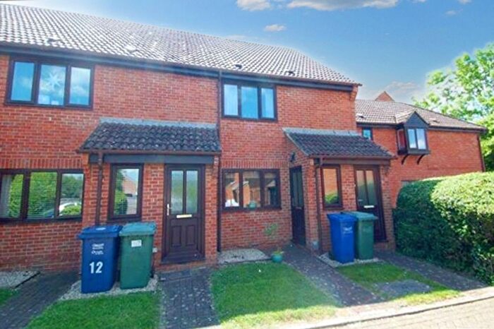 1 Bedroom Flat To Rent In Maple Court, Kidlington, OX5