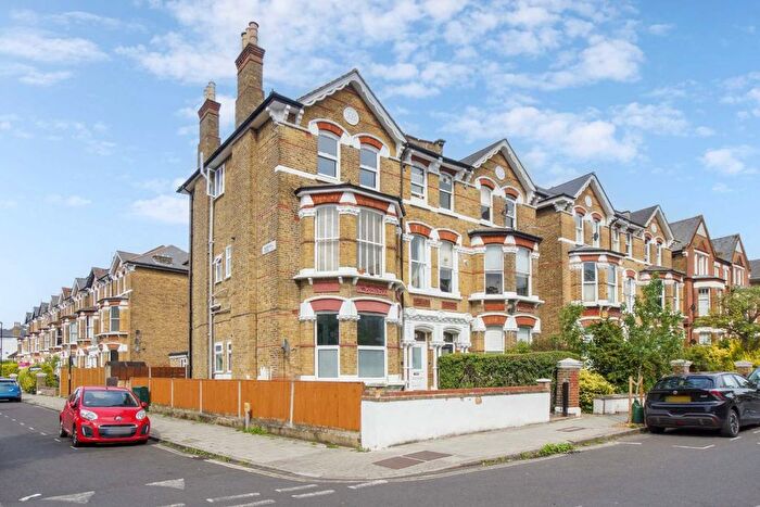 2 Bedroom Flat For Sale In Tierney Road, Streatham, SW2