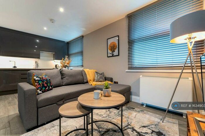 1 Bedroom Flat To Rent In Windsor Court, Brighton, BN1