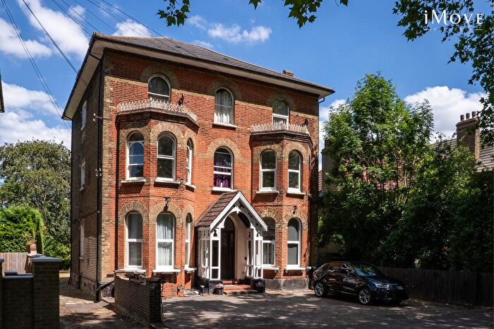 1 Bedroom Flat To Rent In Woodside Green, London, London, SE25