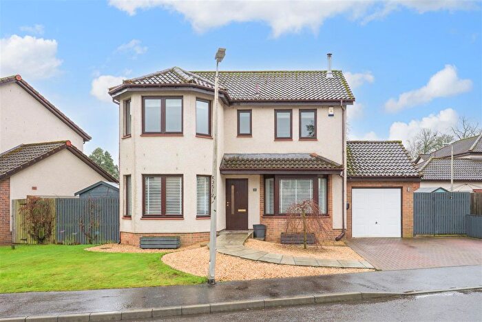 4 Bedroom Detached House For Sale In , Almond Crescent, Huntingtowerfield, Perth, PH1