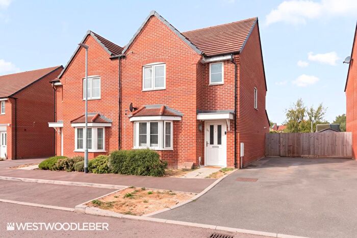3 Bedroom Semi-detached House For Sale In Stearn Way, Buntingford, SG9
