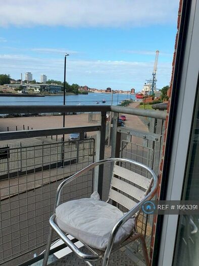 2 Bedroom Flat To Rent In Low Street, Sunderland, SR1