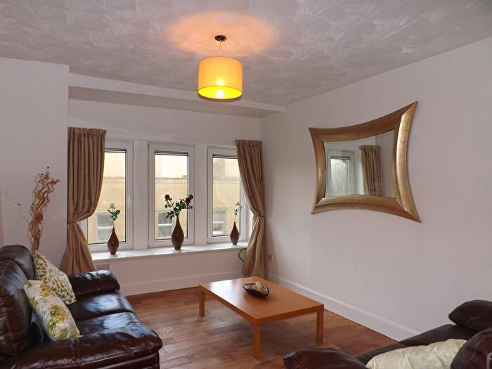 2 Bedroom Flat To Rent In - Dumbarton Road, Stirling, FK8