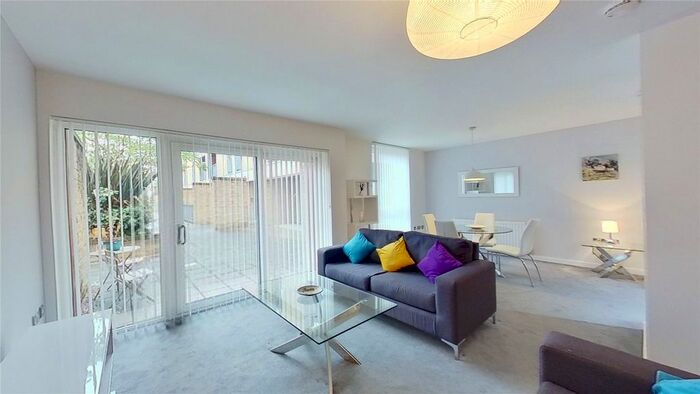 1 Bedroom Flat To Rent In Kimmerghame Path, Edinburgh, EH4