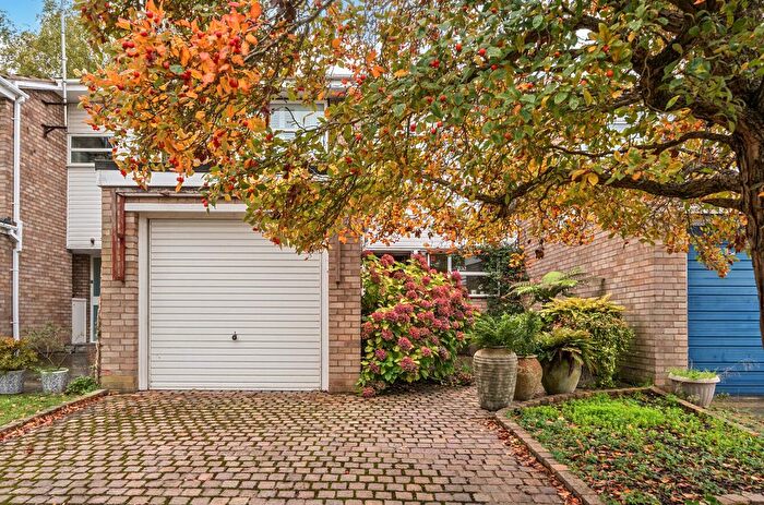 3 Bedroom Terraced House For Sale In Hardwick Green, London, W13