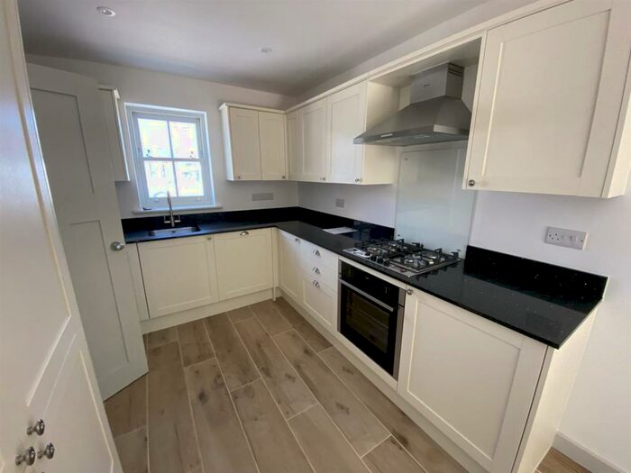 3 Bedroom House To Rent In North Road, South Molton, EX36