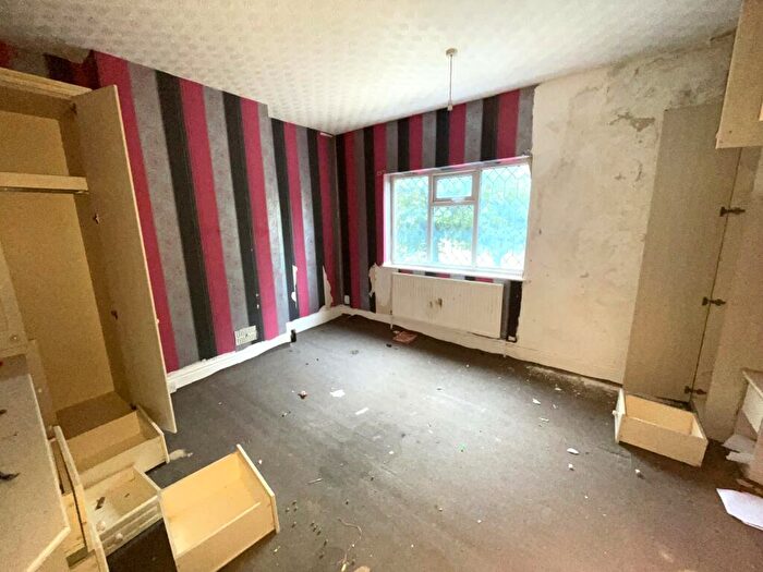 3 Bedroom Terraced House For Sale In Corporation Road, Grimsby, DN31