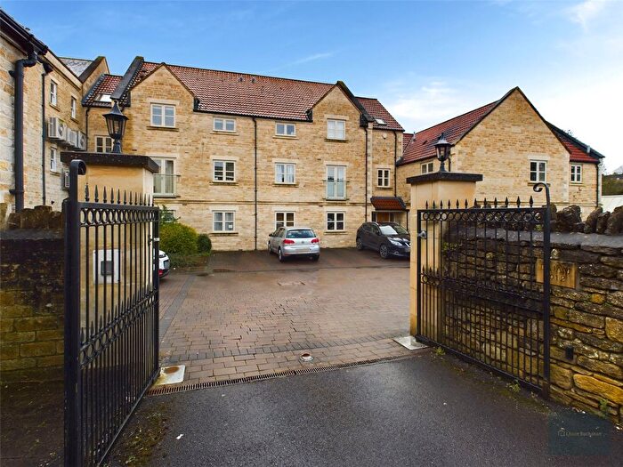 2 Bedroom Flat To Rent In Station Approach, Bradford-On-Avon, BA15