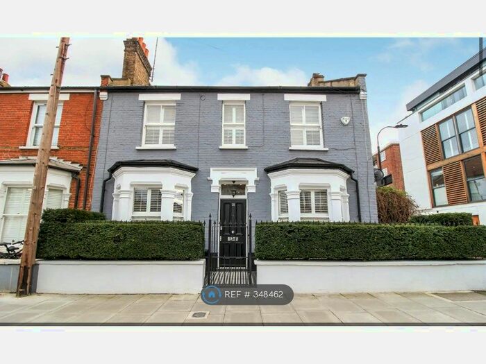 3 Bedroom End Of Terrace House To Rent In Bishops Road, London, SW6