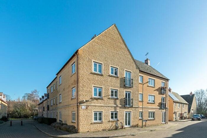2 Bedroom Apartment To Rent In Mead Lane, Witney, OX28