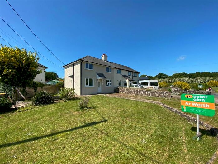 3 Bedroom Property To Rent In Broadstone Terrace, Chepstow, NP16