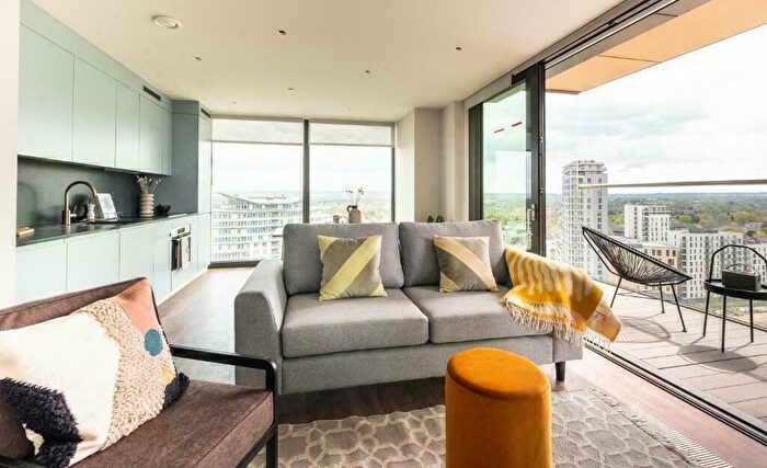 2 Bedroom Apartment To Rent In Commercial Way, Woking, Surrey, GU21