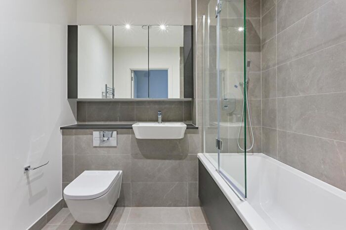 1 Bedroom Pub/bar To Rent In Orwell House, North West Quarter, Carlton Vale, NW6