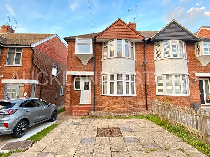 3 Bedroom Semi-detached House For Sale In Oulton Crescent, Potters Bar, EN6