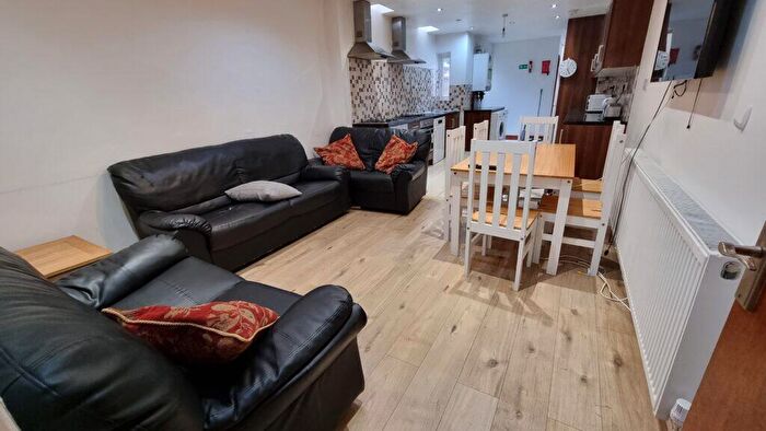 7 Bedroom Terraced House To Rent In Dawlish Road, Birmingham, B29